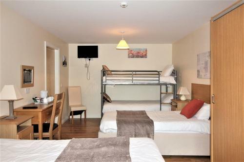 Bed & Breakfast The Connaught Inn