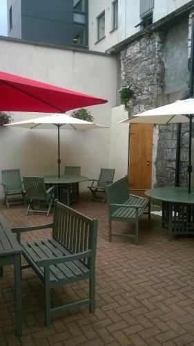 Bed & Breakfast The Connaught Inn