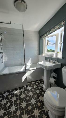 Cosy Terraced Cornish Cottage Near The Sea