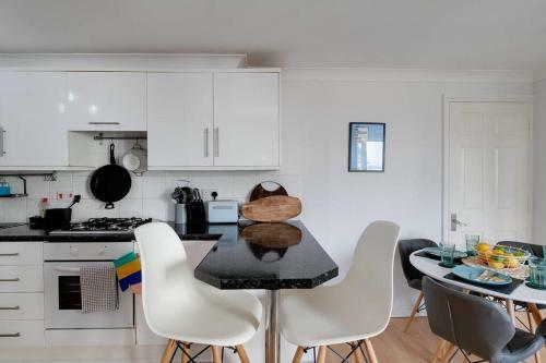 Apartamento Cosy, Nautical 2 Bed, 5 Mins Stroll To Seafront
