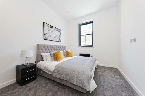 The Courthouse. 3 Bedroom, Brand New Apartment