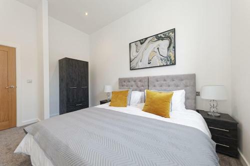 The Courthouse. 3 Bedroom, Brand New Apartment