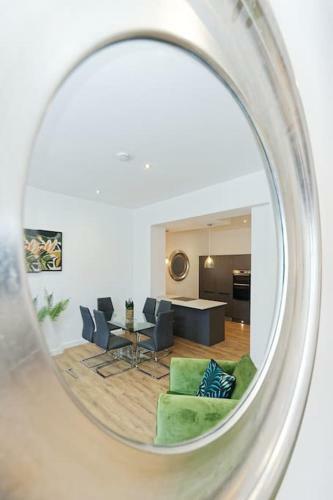 The Courthouse. 3 Bedroom, Brand New Apartment