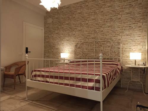 Hostal Colleoni 19