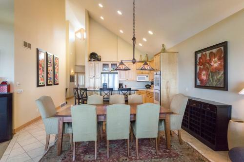 Interlachen Unit 18
