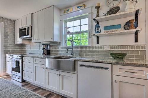 Waveland Baycation House - Close To Beaches