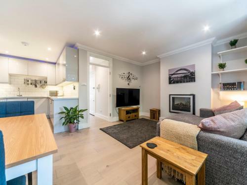 Pass The Keys Modern Apartment In Richmond Town Centre