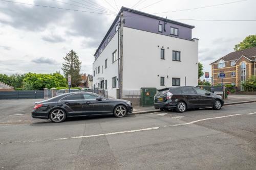 Oxford Rd 2 Bed Serviced Apartment 06 With Parking, Reading