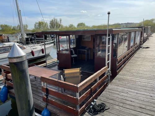 Hausboot-urlaub24