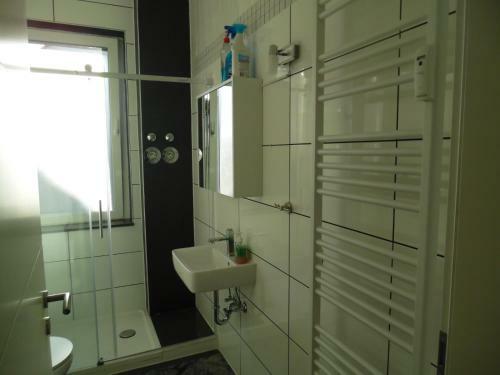 Apartamento G�stewohnung Mit K�che Magdeburg An Der Elbe