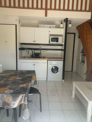 Villa 310 Maisonnette Dans Une R�sidence � 50 M�tres de La Plage