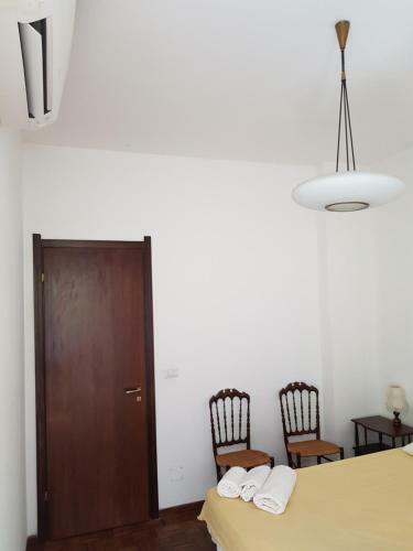Apartamento Private Garage,air Cond, Quite, Near Train Station