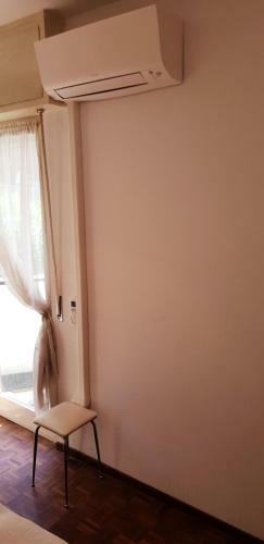 Apartamento Private Garage,air Cond, Quite, Near Train Station