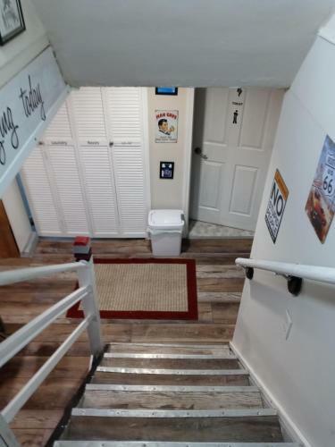 Basement Suite Pvt Enterance With Hot Tub