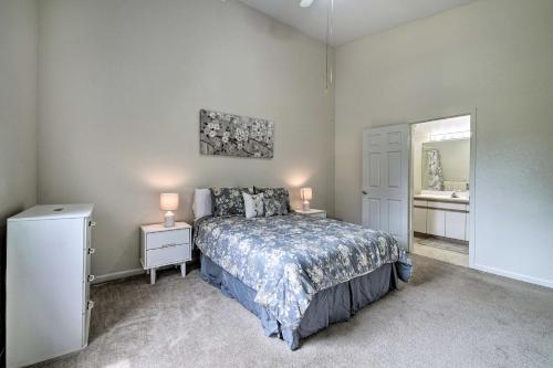 Apartamento Holiday Hills Condo With Balcony And Pool Access