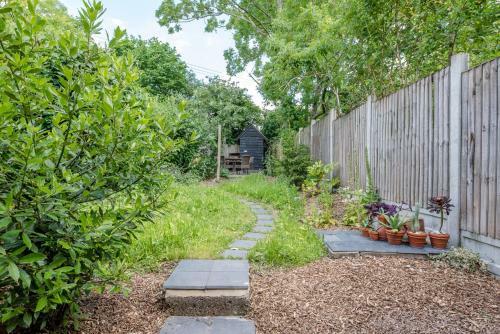 3 Vicarage Cottages Bruisyard Air Manage Suffolk