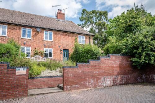 3 Vicarage Cottages Bruisyard Air Manage Suffolk