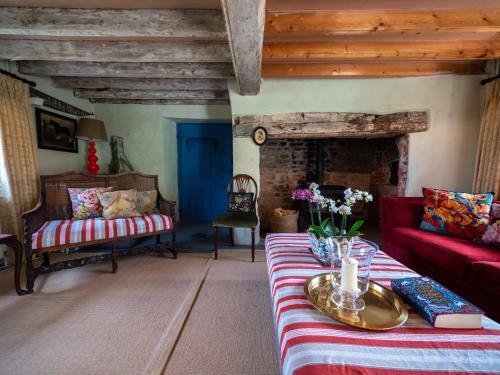Historic Country Cottage: Spa Facilities & Catering