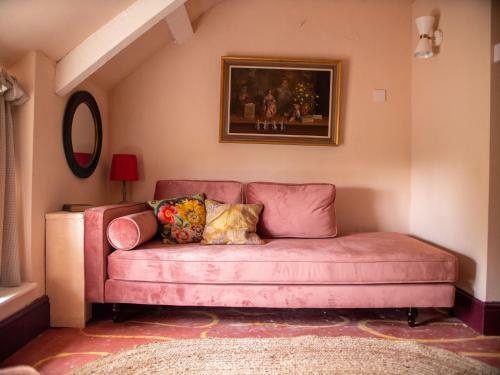 Historic Country Cottage: Spa Facilities & Catering