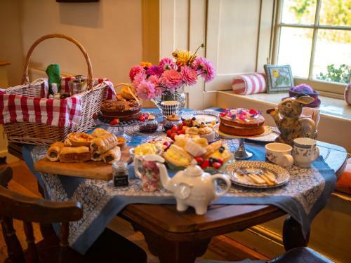 Historic Country Cottage: Spa Facilities & Catering