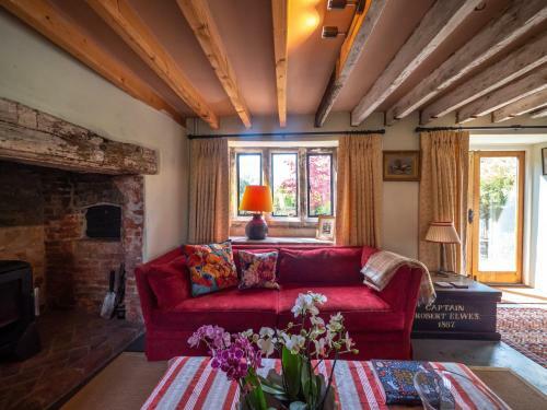 Historic Country Cottage: Spa Facilities & Catering