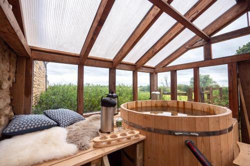 Historic Country Cottage: Spa Facilities & Catering
