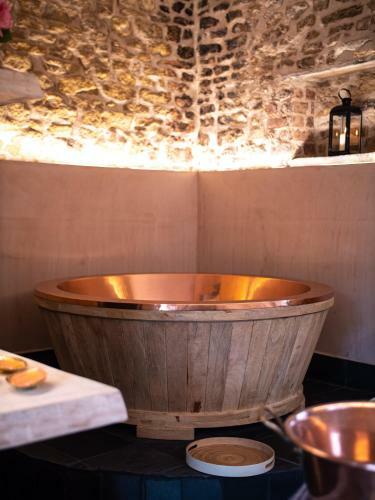 Historic Country Cottage: Spa Facilities & Catering