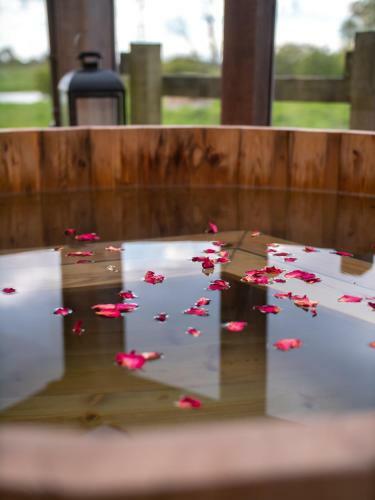 Historic Country Cottage: Spa Facilities & Catering