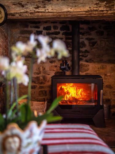 Historic Country Cottage: Spa Facilities & Catering