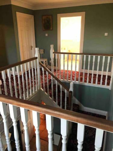 Spacious Farmhouse With Lovely Views, Omagh & Ferm