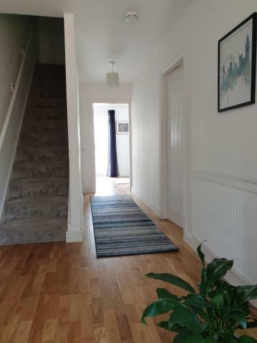 Cheerful 1 Private Room-ensuite With Free Parking