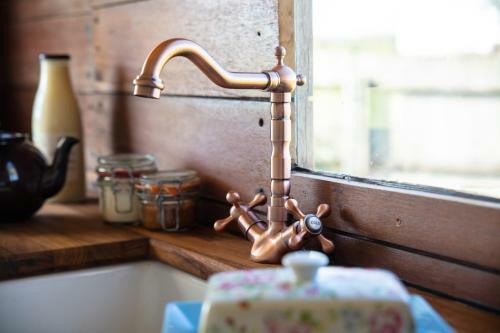 The Hoot Romantic Glamping