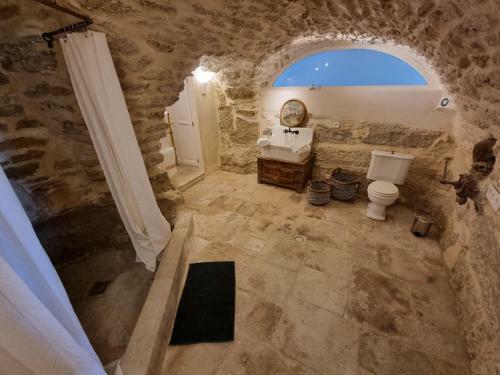 Piscine Troglodyte Avec Vue Incroyable � Gordes