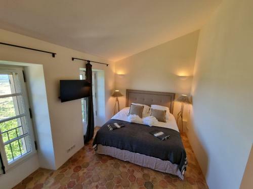 Piscine Troglodyte Avec Vue Incroyable � Gordes