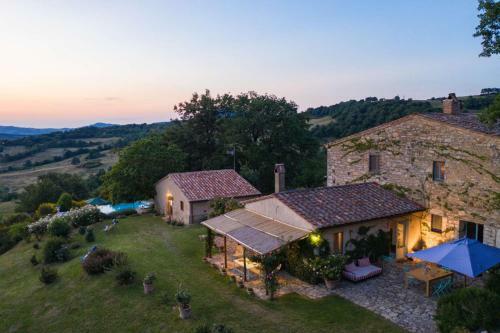 Villa Aceroncina