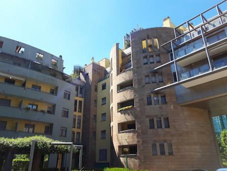 Hostal Bedandbreakfast Eni Torri Lombarde San Donato Bbqueen