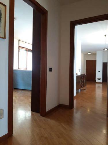 Hostal Bedandbreakfast Eni Torri Lombarde San Donato Bbqueen