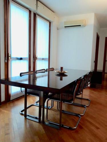 Hostal Bedandbreakfast Eni Torri Lombarde San Donato Bbqueen