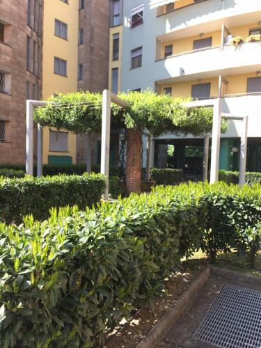 Hostal Bedandbreakfast Eni Torri Lombarde San Donato Bbqueen