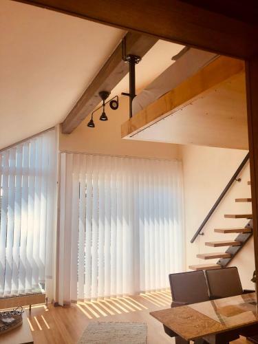 Apartamento No 10 Schnuckeliges Dachgeschoss-atelier Studio