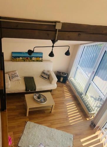 Apartamento No 10 Schnuckeliges Dachgeschoss-atelier Studio