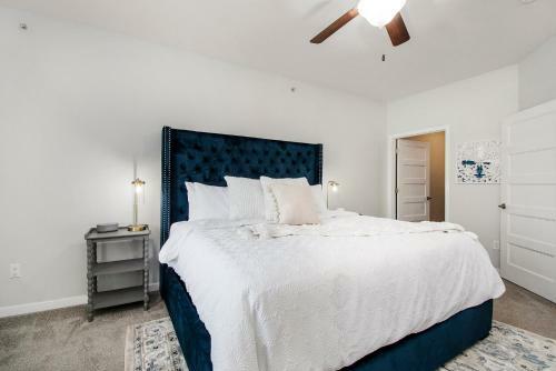 Apartamento Stunning Midtown Oasis - King & Queen Beds!