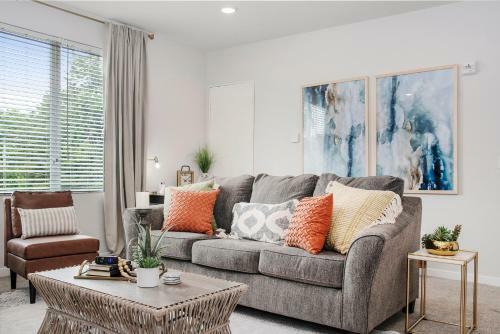 Apartamento Stunning Midtown Oasis - King & Queen Beds!