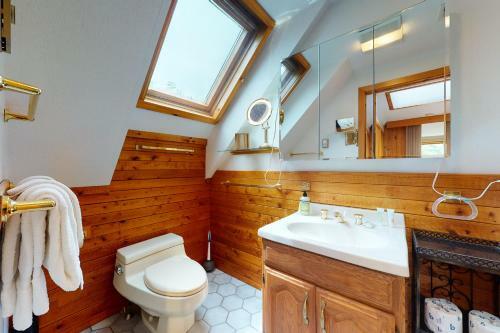 Sunbrook Chalet