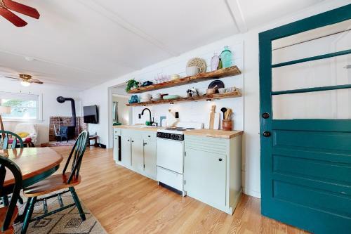 Lakefront Cabin