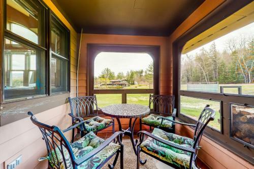 White Mountain Retreats