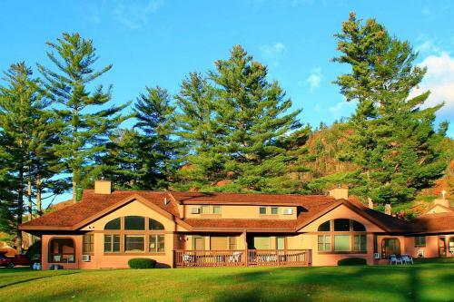 White Mountain Retreats