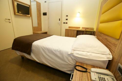 Giga Hotel