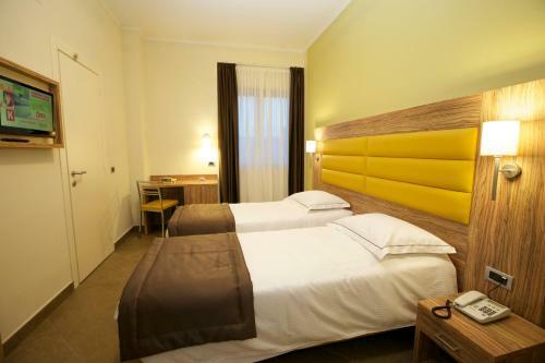 Giga Hotel