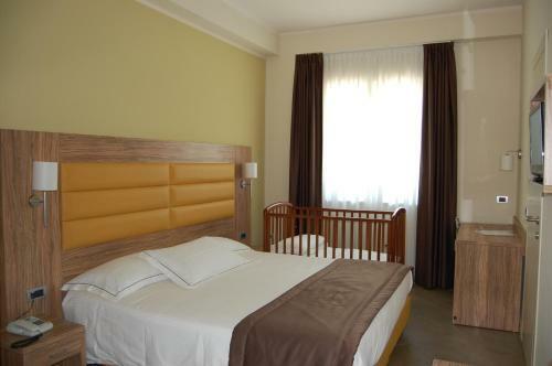 Giga Hotel